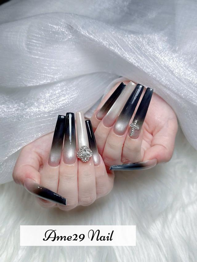 AME29 Nail ブラックグラデーションとクロス